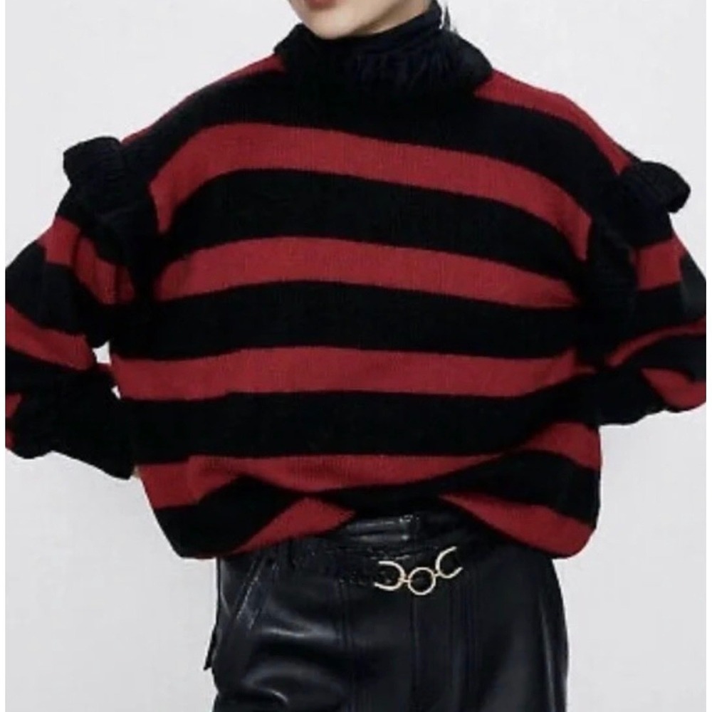 Zara Red Black Striped Ruffle Shoulder Oversized Chunky Knit Sweater Small